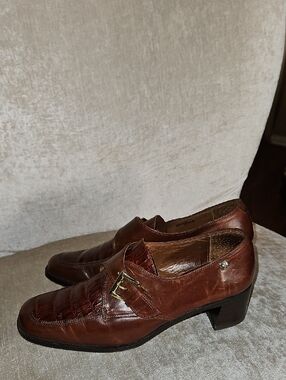 Martinelli Vero Cuoio Brown Leather Heeled Loafers with Buckle